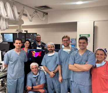 Ablação de fibrilação atrial com o eletro-anatômico 3D Columbus